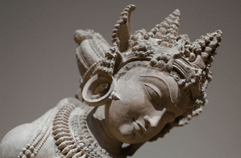 アプサラス、妖艶な踊り子。インド神話の水の精霊 - waqwaq